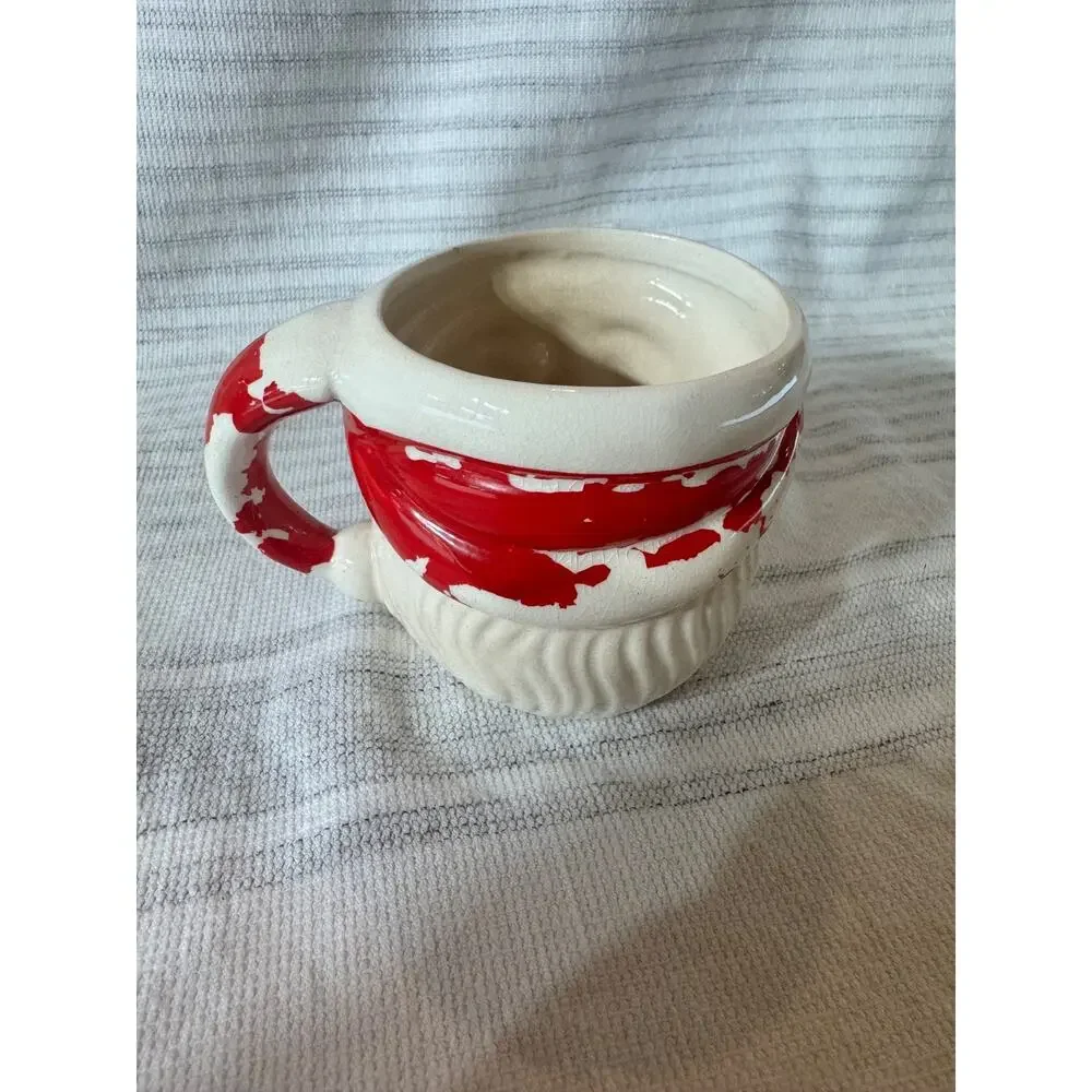 Vintage Santa Mug 1960-1970s, Crazed Finish and Chippy-Goodness Paint Christmas - Picture 3 of 8